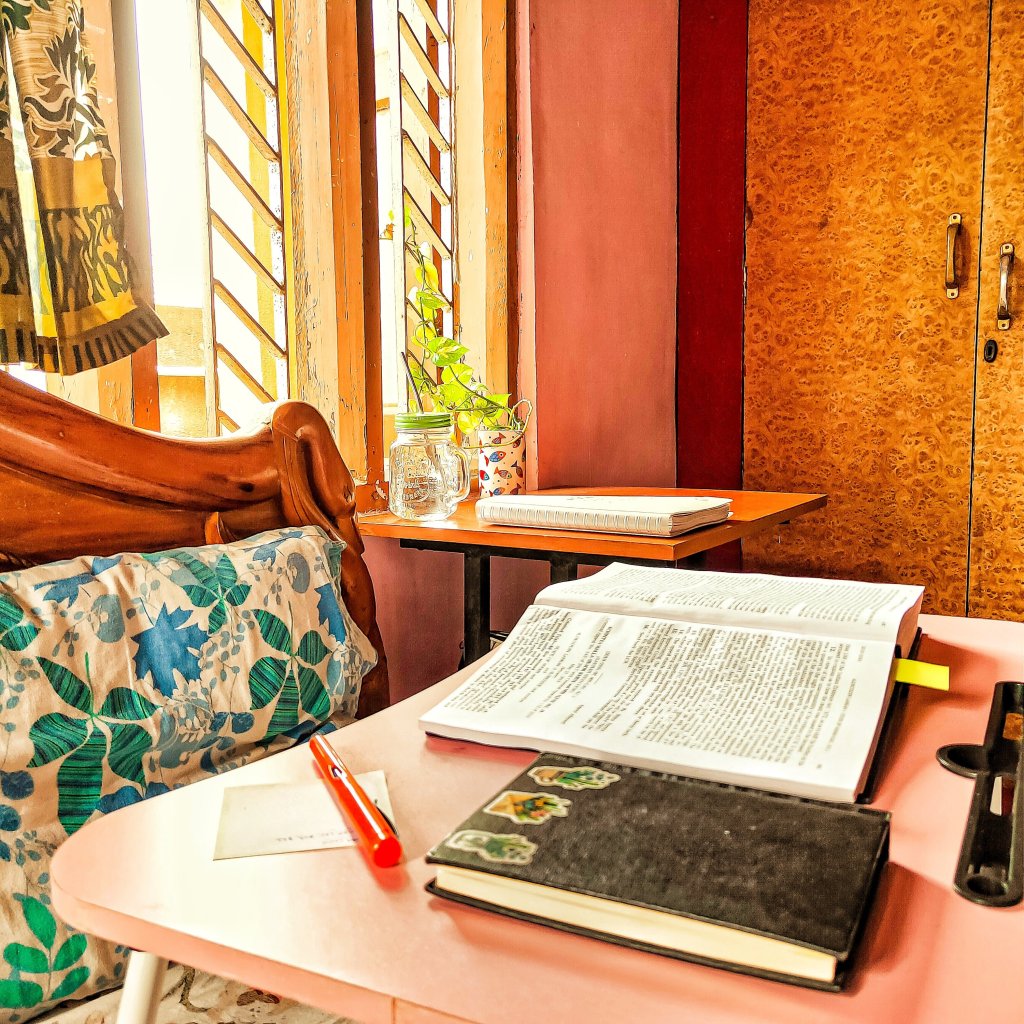 STUDY SPACE table chair windows